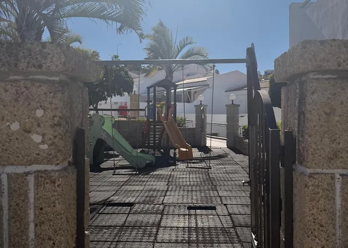 Апартаменти Malibu Park Chill & Sun Адехе